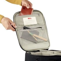 Fjällräven Fjällräven Kånken Sacoche Pour Appareil Photo, Noir 8 Fjällräven Fjällräven Kånken Sacoche Pour Appareil Photo, Noir -VAUDE Boutique fjaellraeven kanken photo insert black 3