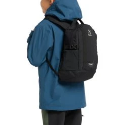 Haglöfs Haglöfs Tight Junior 8 Sac à Dos Enfant, Noir -VAUDE Boutique hagloefs tight junior 8 backpack kids true black 5